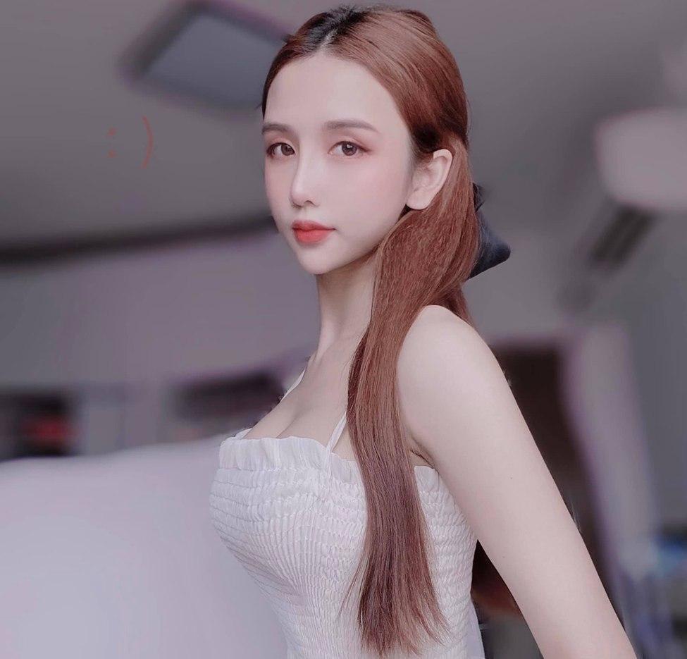 Dàn nữ game thủ của Tình Kiếm 3D khiến cộng đồng đứng hình với vẻ đẹp “Sắc Nước Hương Trời” 5 Dàn nữ game thủ của Tình Kiếm 3D khiến cộng đồng đứng hình với vẻ đẹp “Sắc Nước Hương Trời” 5