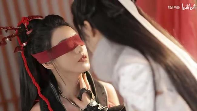 Gái xinh Trung Quốc cosplay Viper – Justina phiên bản “mất máu”, tung hẳn MV riêng
