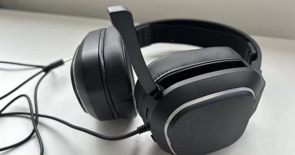Tai nghe chơi game Gioteck TX5+ RGB – Thiết kế đẹp, âm thanh hay, phù hợp túi tiền