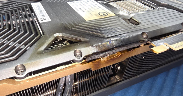 Card đồ họa RTX 5090 bốc cháy khi đang chơi Battlefield 6