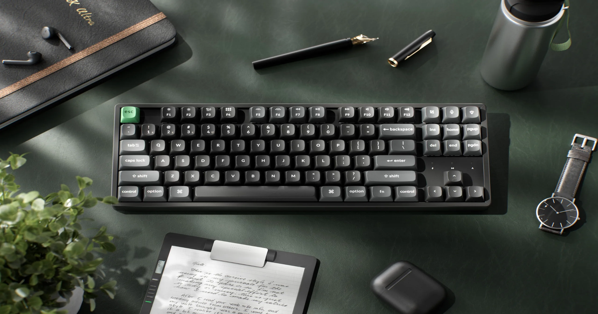 Keychron K8 Ultra 8K: Bàn phím cơ không dây chắc chắn, nhiều tính năng nhưng cần kê tay