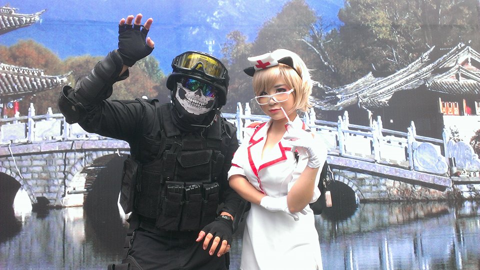 https://img-cdn.2game.vn/pictures/images/2015/7/23/cosplay_dot_kich_12.jpg