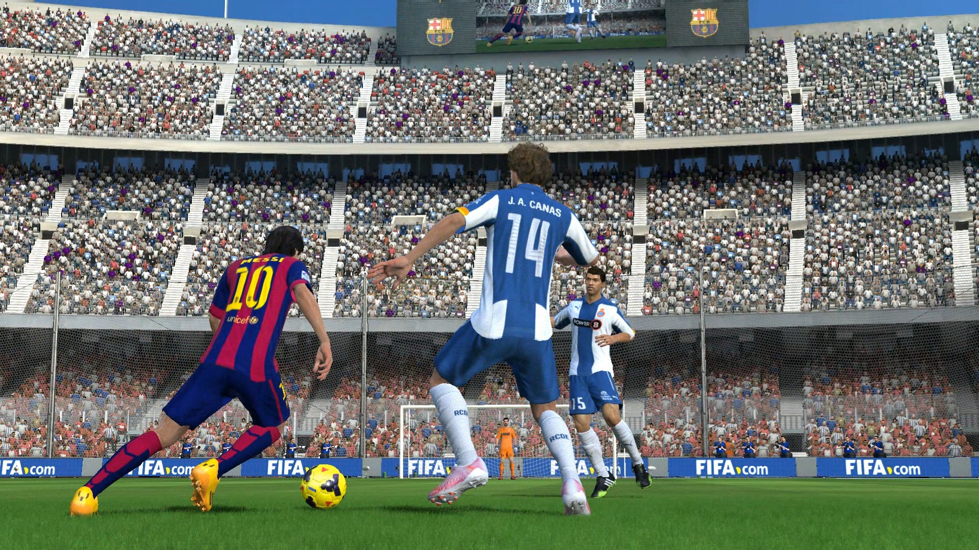 https://img-cdn.2game.vn/pictures/images/2015/8/4/messi_fo3_3.jpg