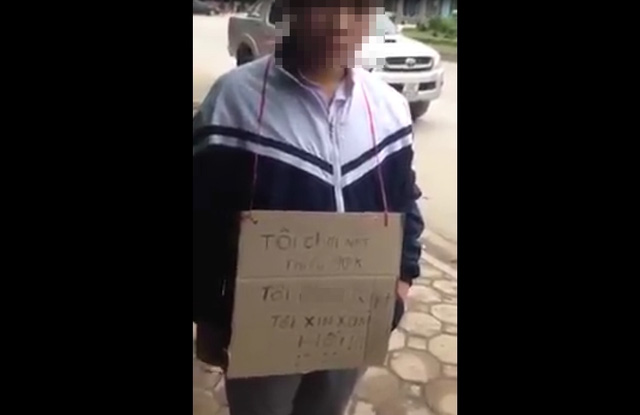Một game thủ nhí bị chủ quán net bắt đeo bảng Xin Chừa vì quỵt tiền giờ