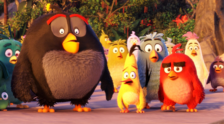 The Angry Birds đã lộ bản chất thật của chúng trong trailer mới nhất