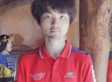 Liên Minh Huyền Thoại: Faker cầm Zed thì xác định nhé