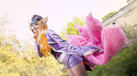 Tròn mắt trước vẻ ngoài xinh đẹp của cô nàng Ahri trong Liên Minh Huyền Thoại