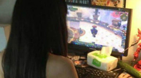 Bi hài thiếu nữ bị bạn trong game online tống tiền