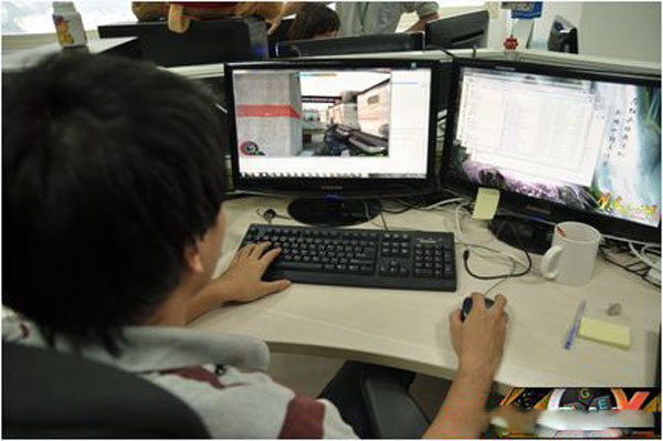 nhan-vien-cong-ty-game-1