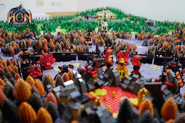 Heroes-of-Newerth-LEGO-map-4
