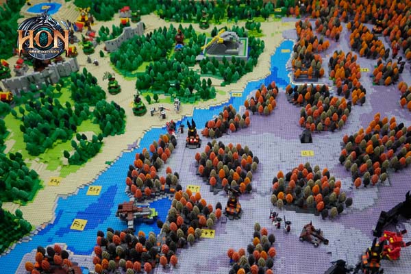 Heroes-of-Newerth-LEGO-map-5