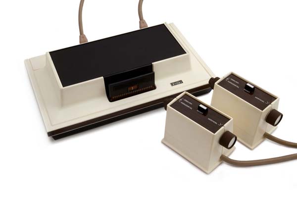 Chiếc máy chơi game đầu tiên trên thế giới