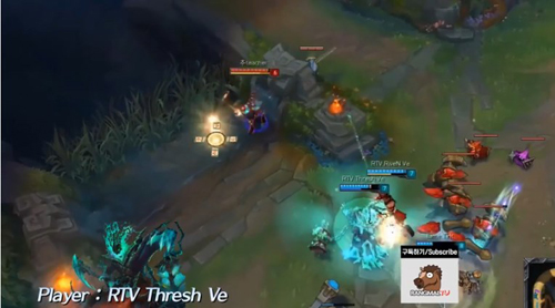 Liên Minh Huyền Thoại: Tờ rét hack não như này thì đỡ bằng răng