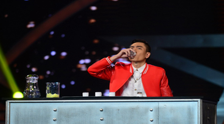 Cư dân mạng lo lắng cho sức khỏe của thí sinh Got Talent uống nhầm axit