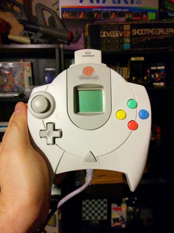 33. 1999 - Sega Dreamcast