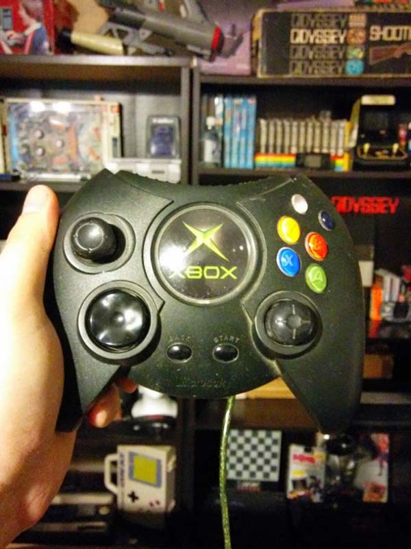 35. 2001 - Microsoft Xbox