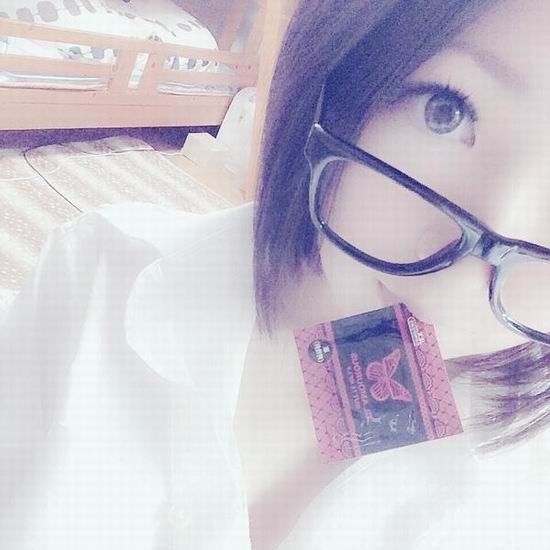 trao luu ngam bao cao su 15