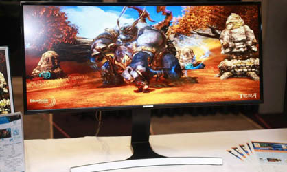 Samsung giới thiệu màn hình cong dành cho game thủ năm nay