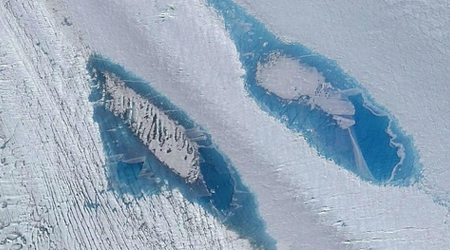 Liên tục xuất hiện những “vệt xanh” ở Nam Cực