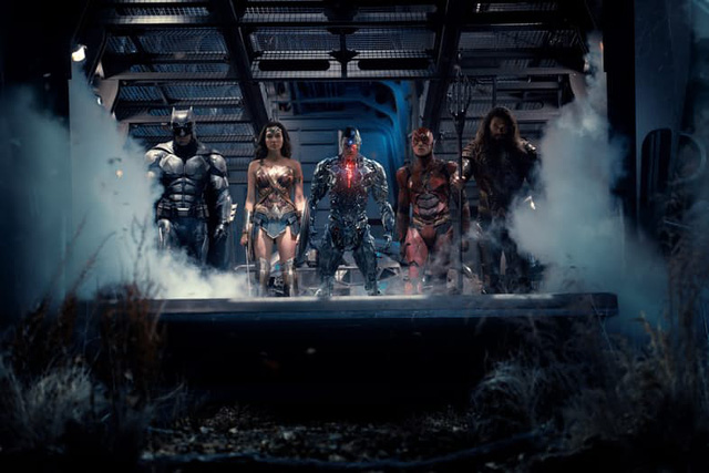 Justice League lộ hình ảnh đầu tiên, người hâm mộ thất vọng khi không thấy Superman ở đâu cả
