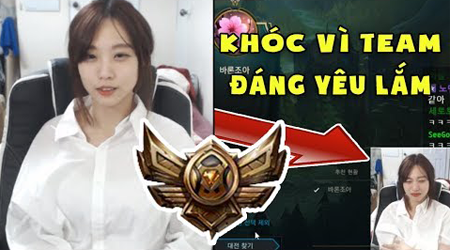 Liên Minh Huyền Thoại: Cận cảnh em gái Hàn khóc nức nở khi thoát kiếp đồng đoàn