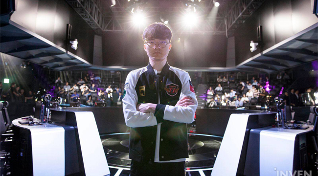 LMHT: Faker và các game thủ LCK đến thăm nơi thi đấu mới có tên LOL Park