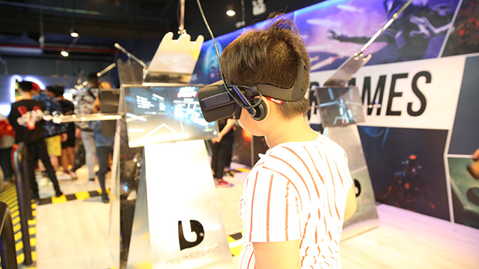 Cộng đồng game thủ hào hứng với thử thách VR của Dreamer Land