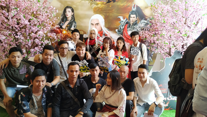 Thiên Kiếm mobile bày offline chủ đề “toàn dân Bay” tại Hà Nội